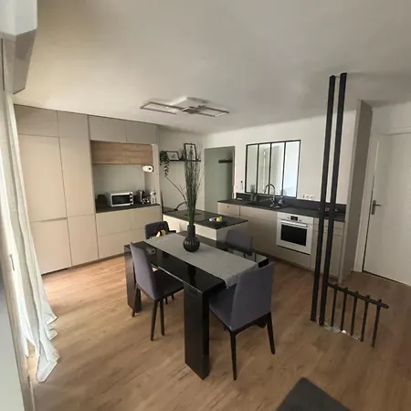 Апартаменты Confortable Et Cosy Sur Le Port De Ницца